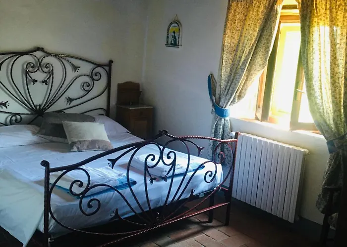Celle Di Lecchi Padronale Nyaraló *